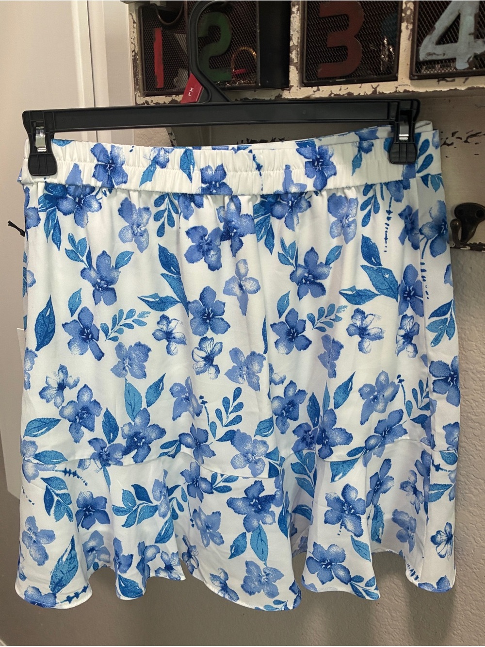 41 HAWTHORN -Stitch Fix Wrap Front Blue Floral Chiffon Mini Skirt $59 - Picture 7 of 13